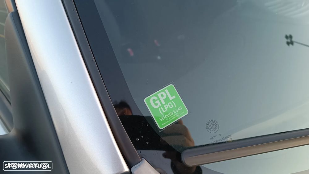 Alfa Romeo 147 1.6 TS Progression - 18