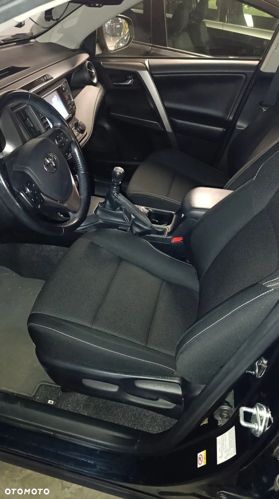 Toyota RAV4 2.0 D-4D Premium 4x2 - 14