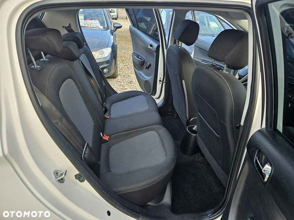 Hyundai i20 - 11