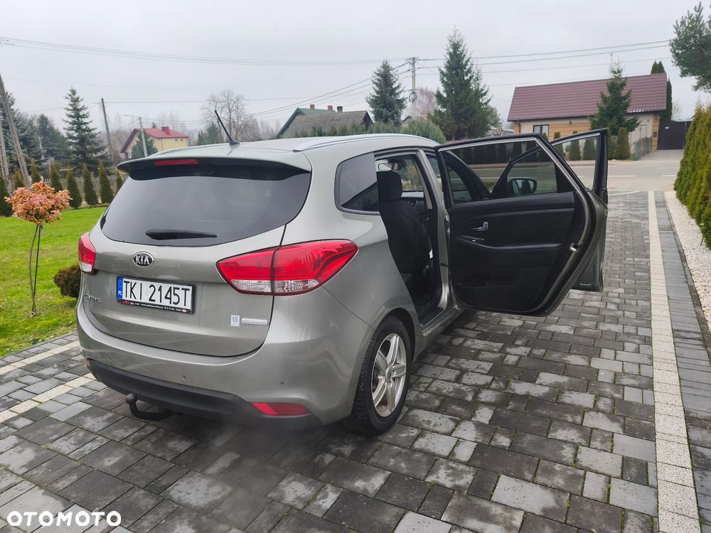 Kia Carens 1.6 GDI Dream Team Edition - 8