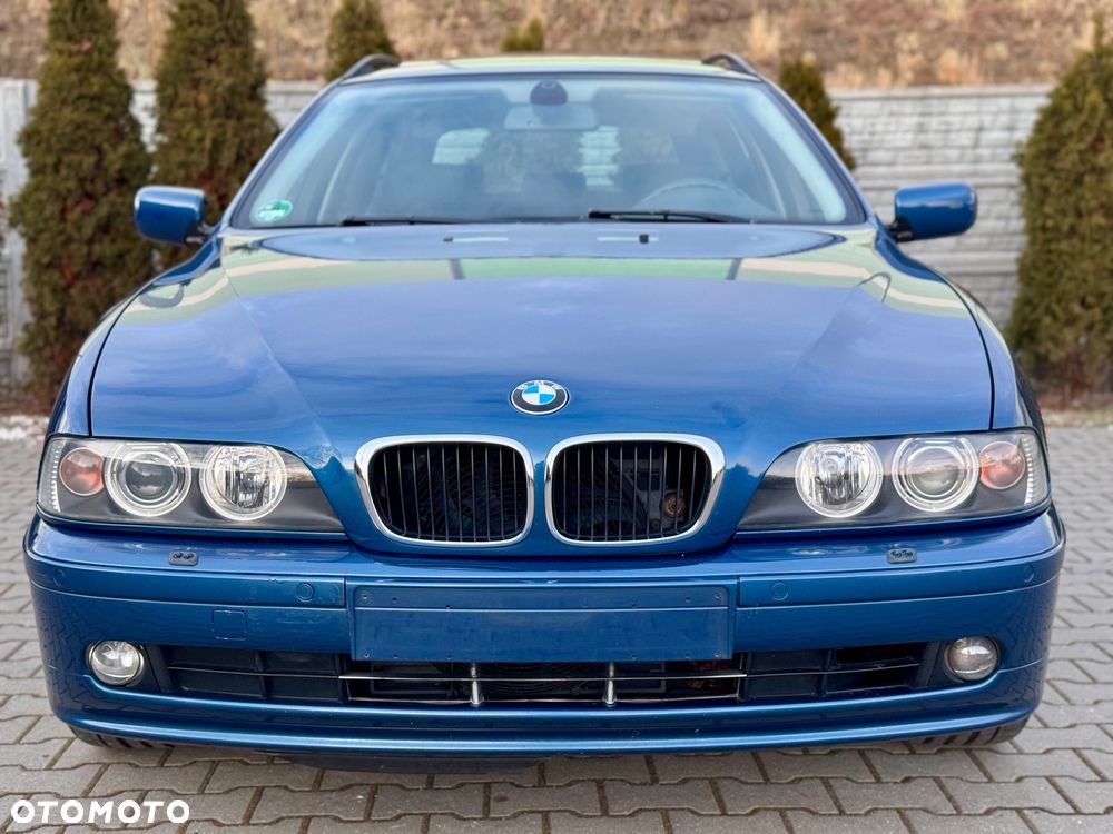 BMW Seria 5 520i - 8