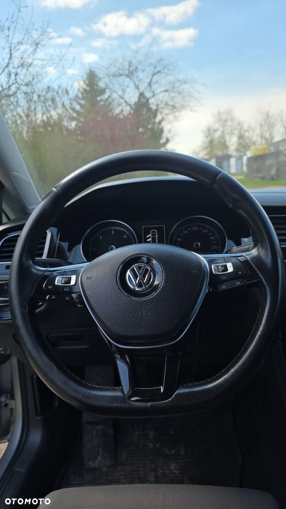 Volkswagen Golf - 12