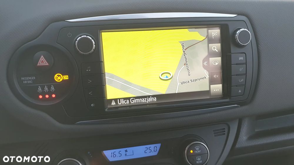Toyota Yaris - 32