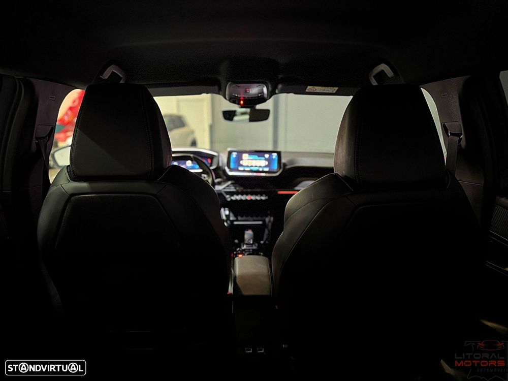 Peugeot 2008 1.2 PureTech GT Line EAT8 - 36
