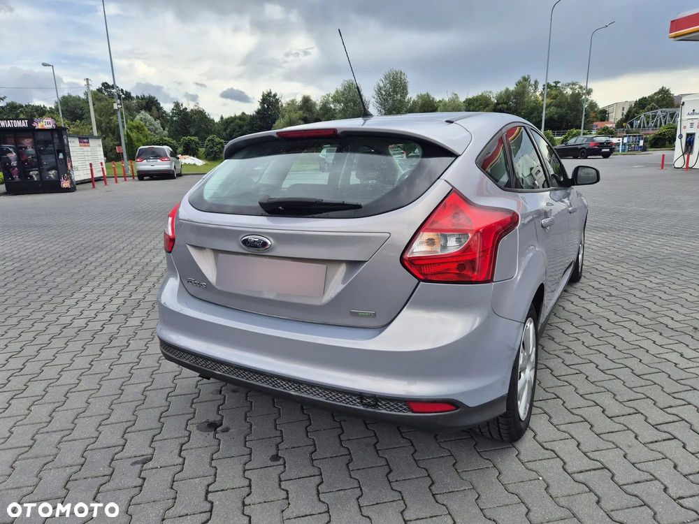 Ford Focus 1.0 EcoBoost Start-Stopp-System SYNC Edition - 4