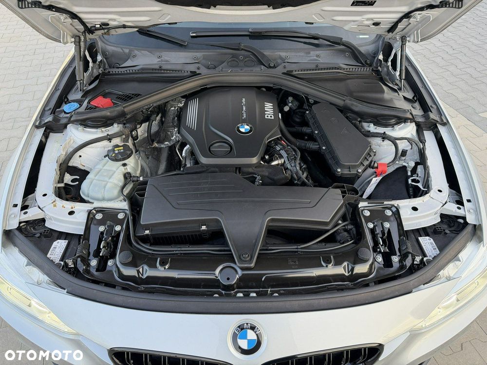 BMW Seria 3 318d M Sport - 4