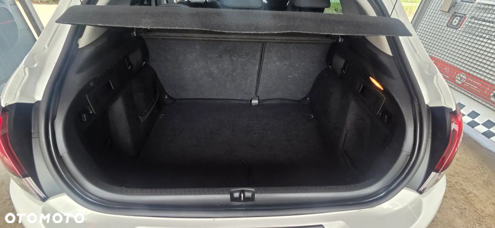 Citroën C4 PureTech e-THP 130 Exclusive - 34
