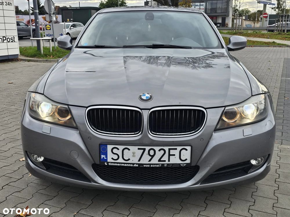 BMW 3 Series 2009 photo 4