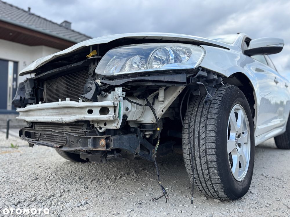 Volvo XC 60 D4 Geartronic Kinetic - 11