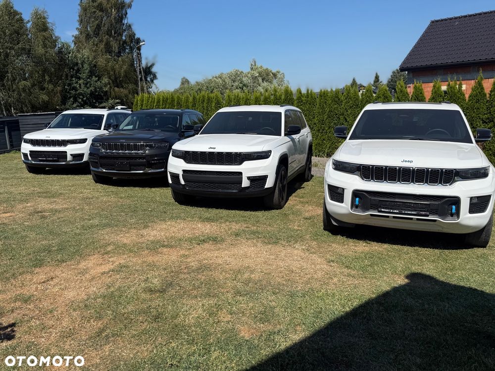Jeep Grand Cherokee - 1