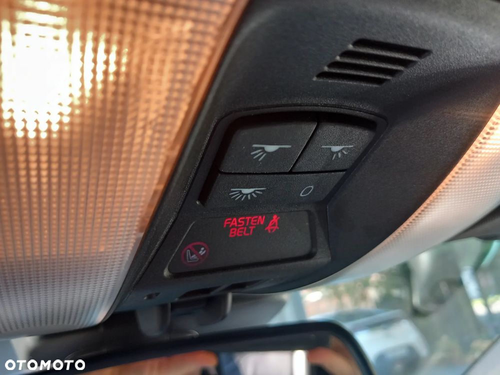 Volvo V60 D6 AWD Plug-in Hybrid Summum - 26