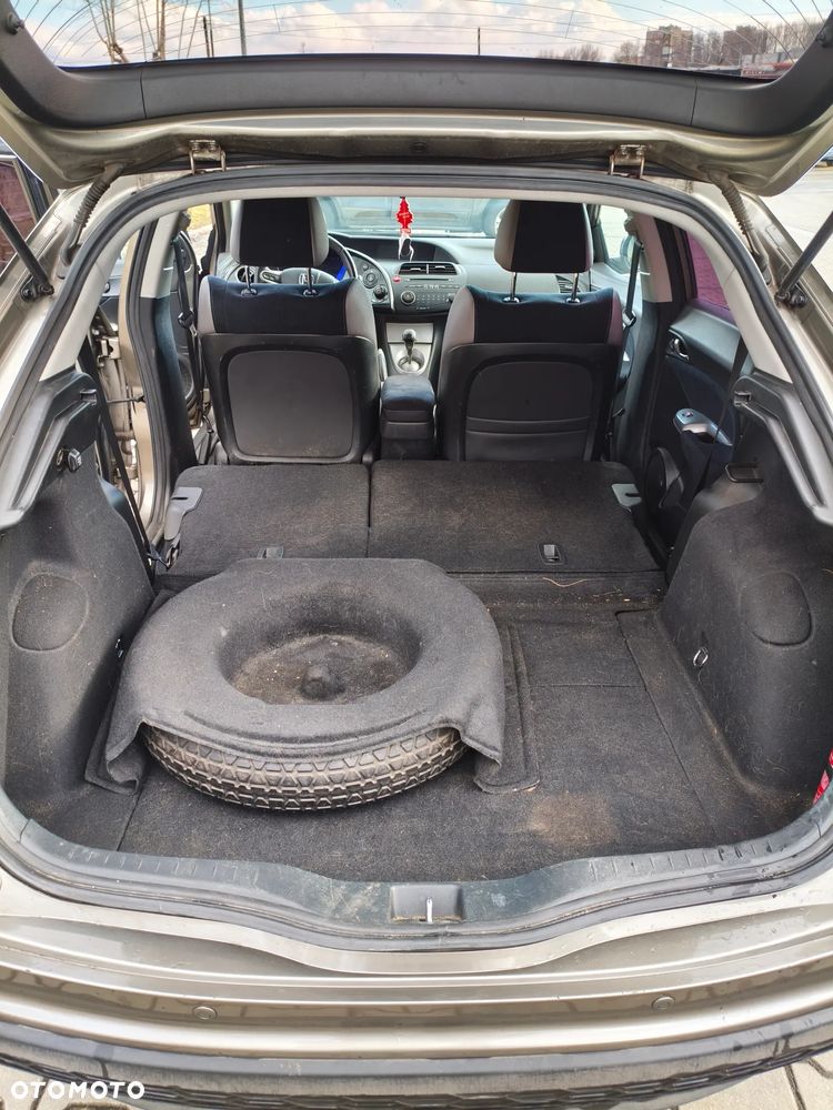 Honda Civic 1.8 Comfort - 18