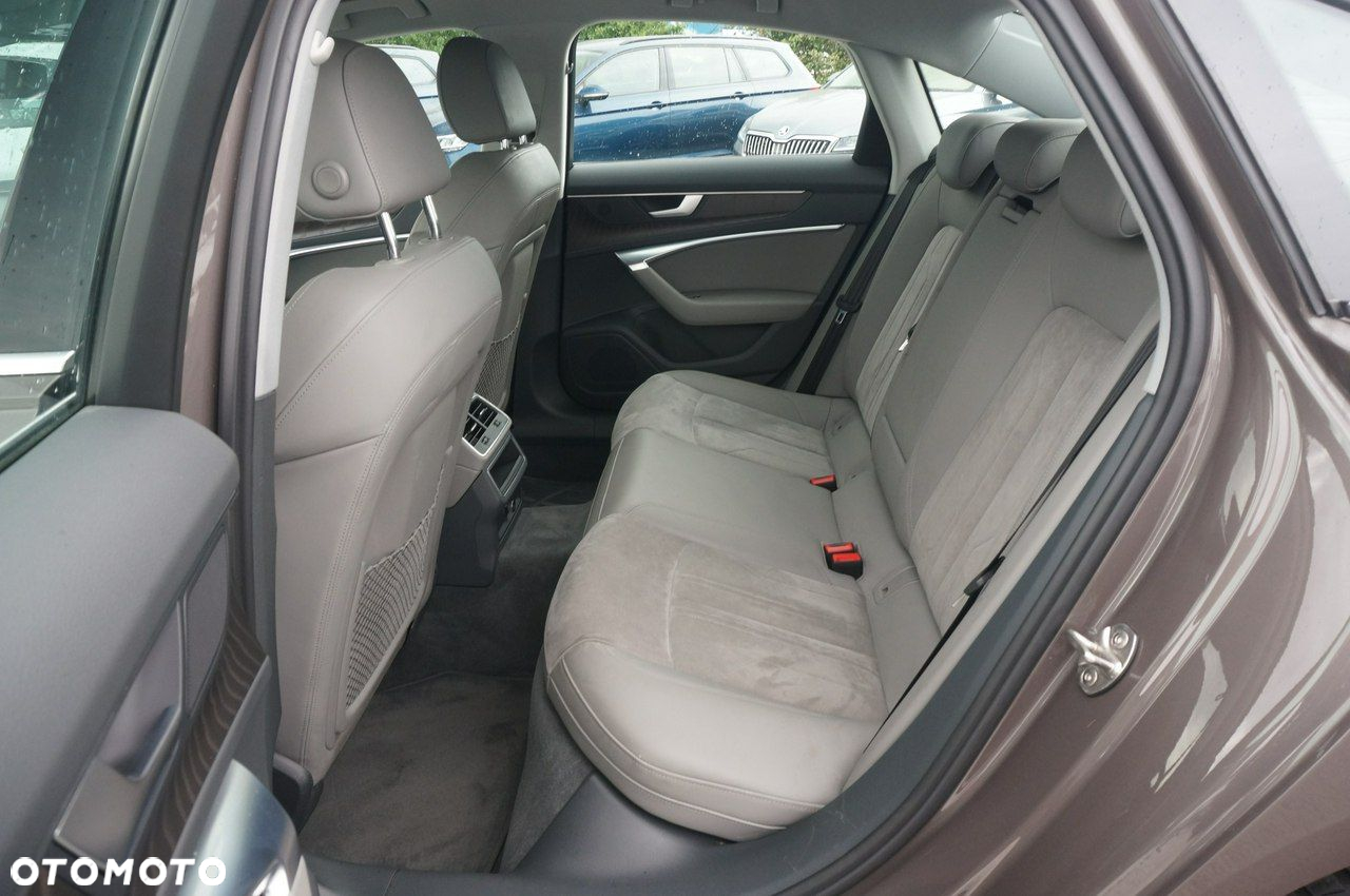 Audi A6 - 24