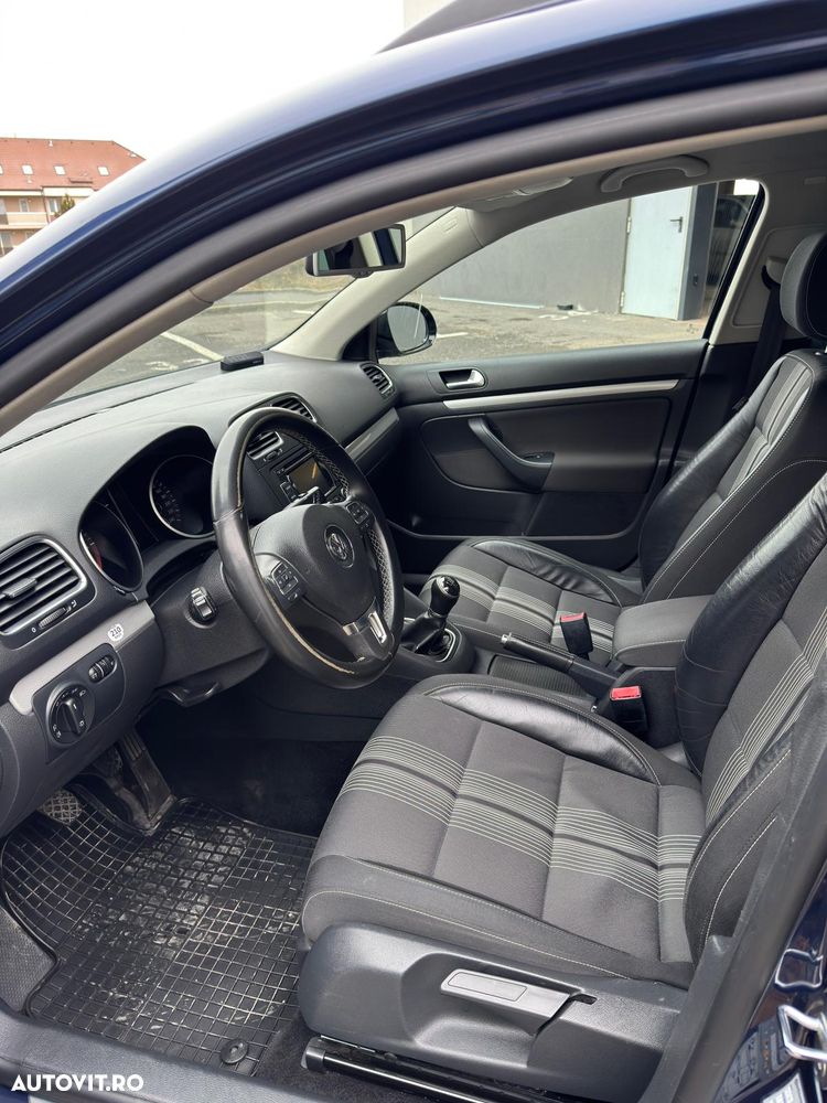 Volkswagen Golf - 13