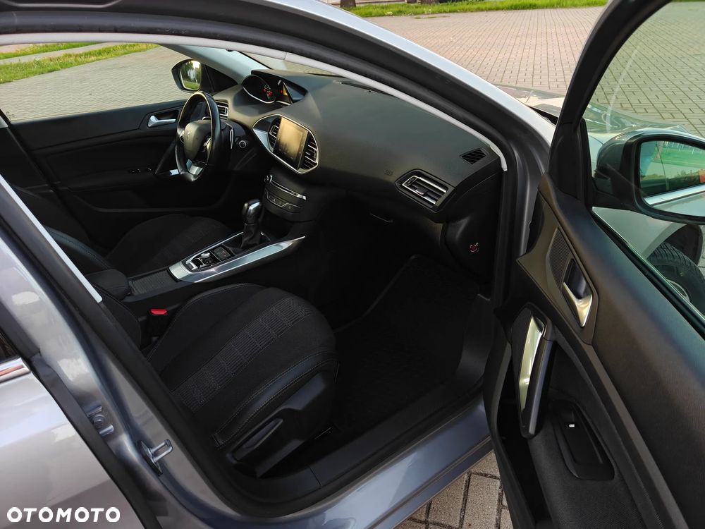 Peugeot 308 1.5 BlueHDi Allure S&S EAT6 - 10