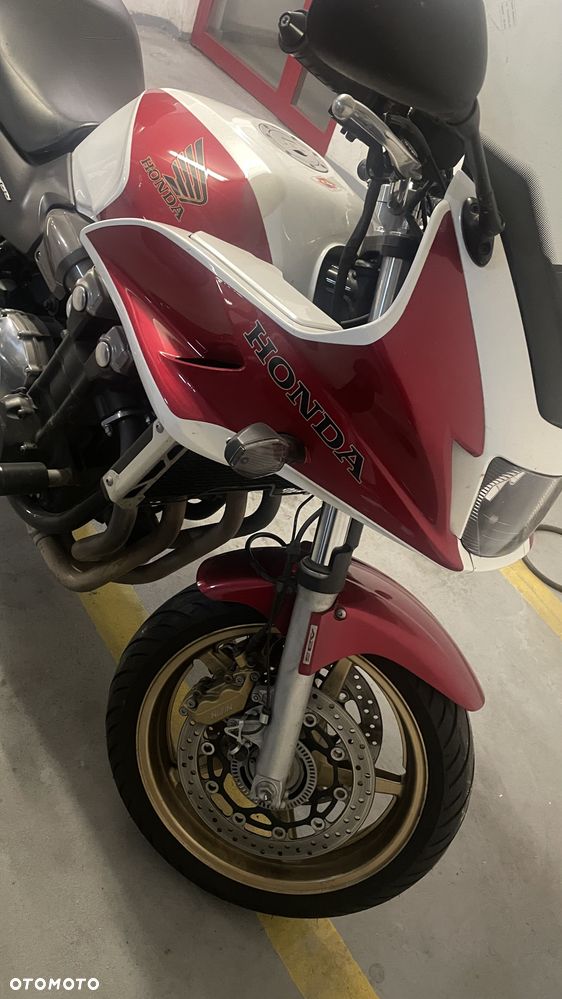 Honda CB - 2