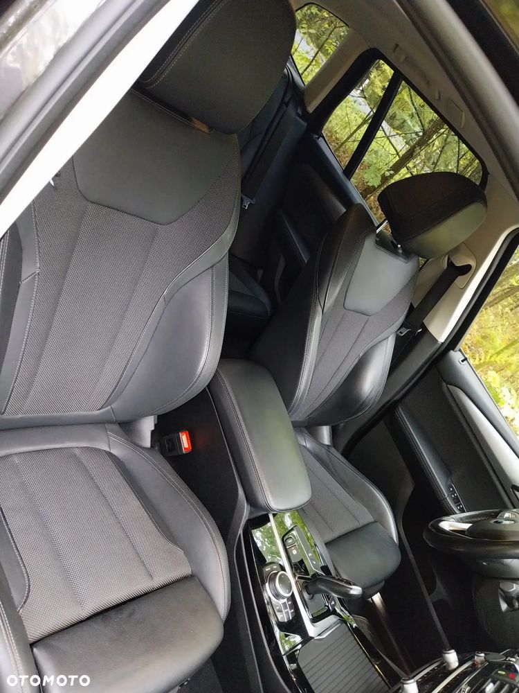 BMW X3 xDrive20d Business Edition - 18