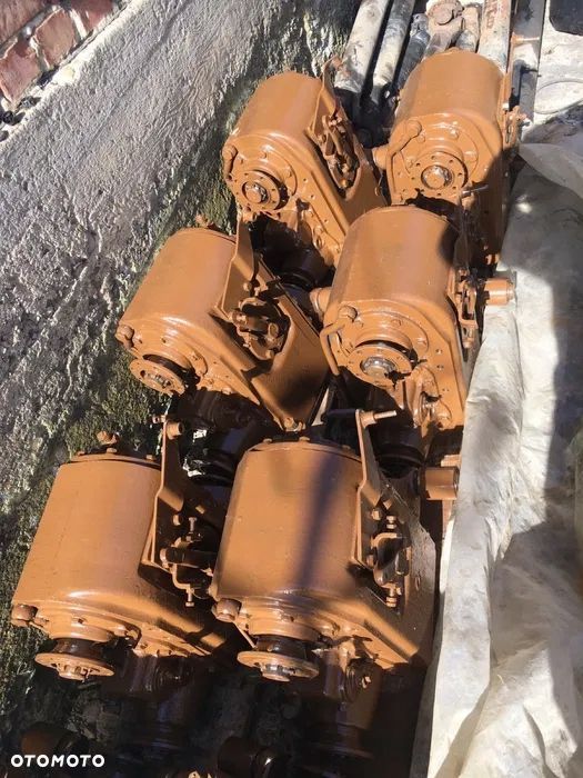 Skrzynia Rozdzielcza MAN F90 M2000 G450 4x4 Reduktor 17.232 17.272 G-450