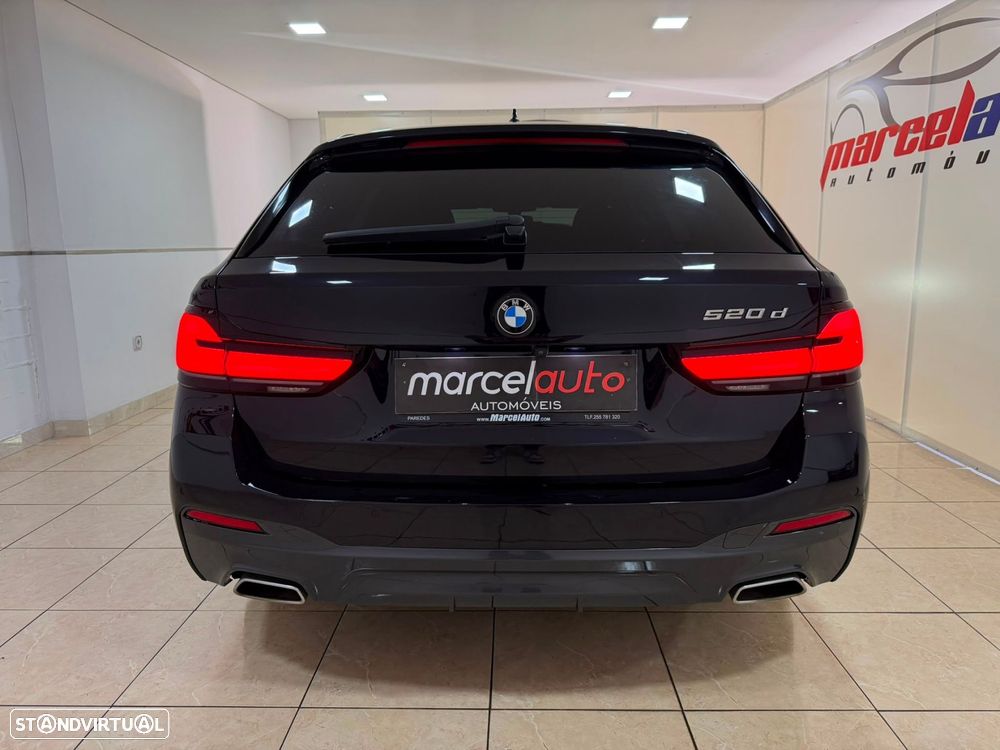 BMW 520 d Pack Desportivo M Auto - 11