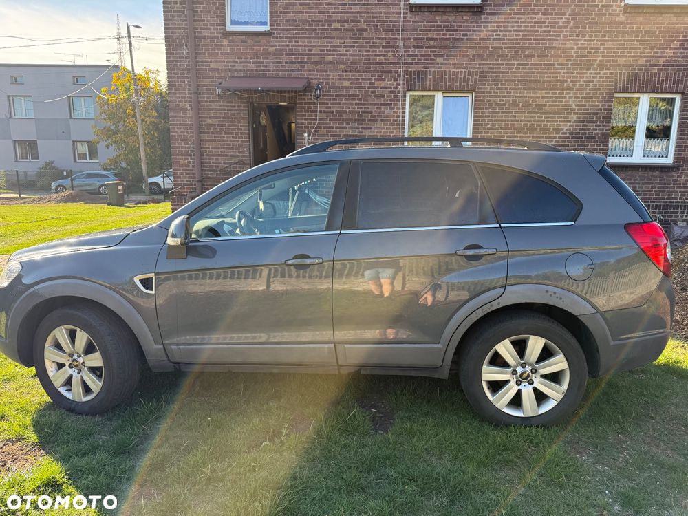 Chevrolet Captiva 2.0 d LT base - 12