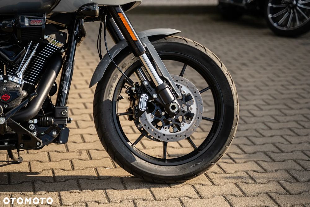 Harley-Davidson Softail Low Rider - 17