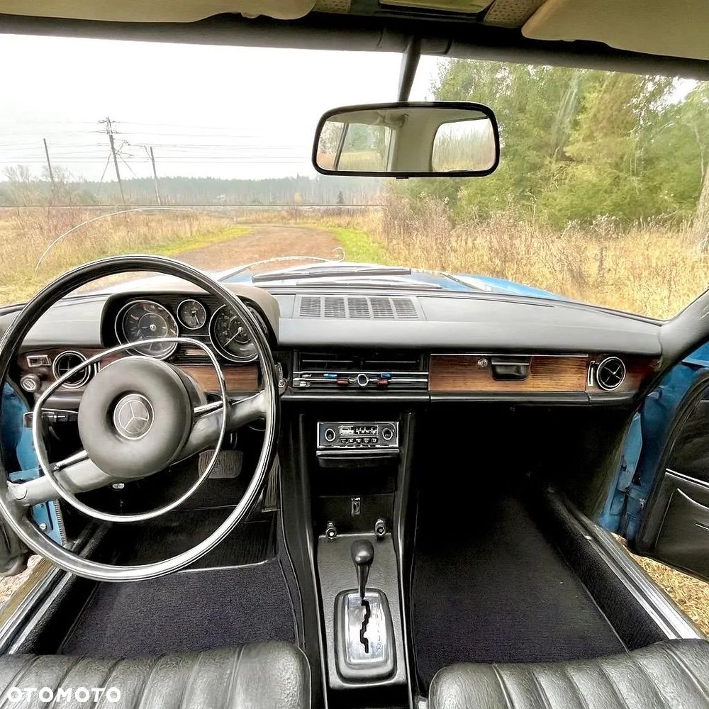 Mercedes-Benz 280 - 7