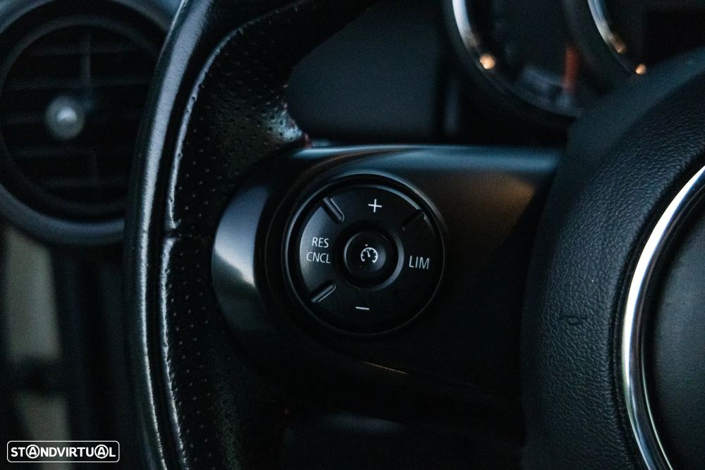 MINI 5 Portas One D - 29