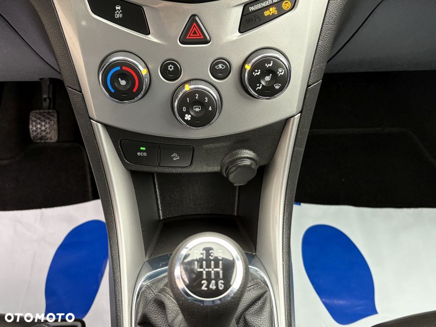 Chevrolet Trax 1.4T LS - 22