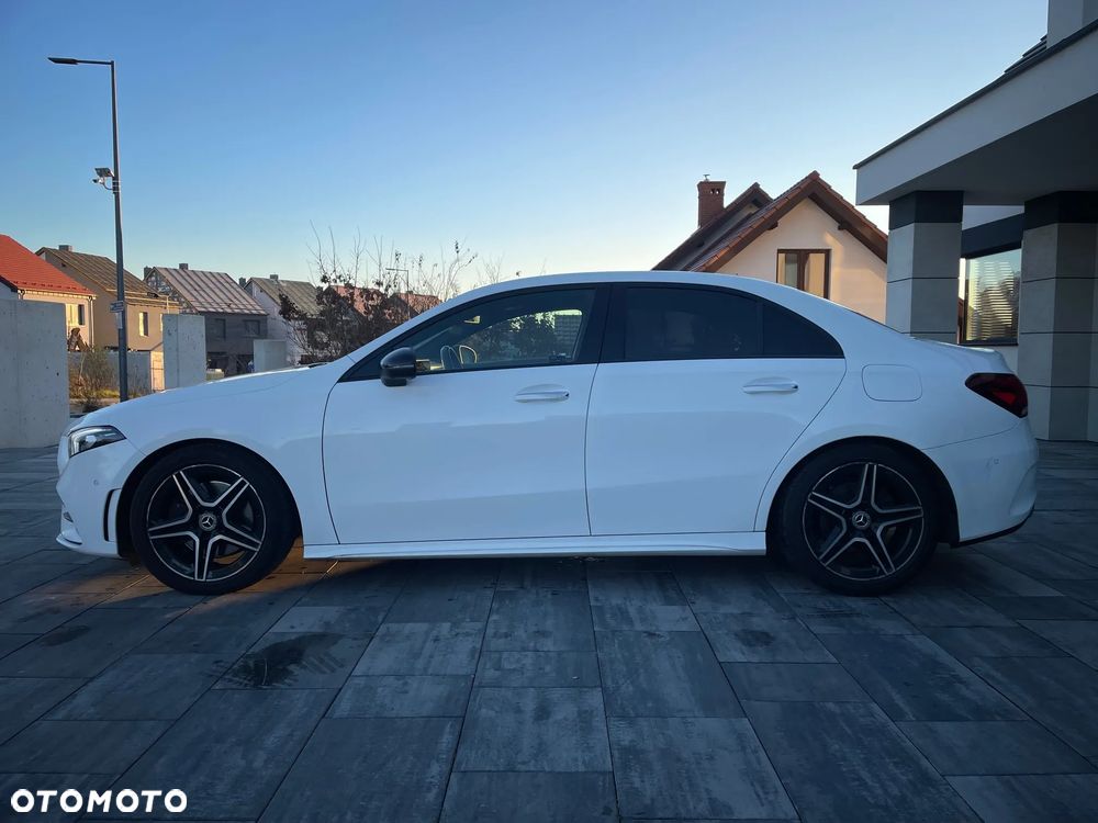 Mercedes-Benz Klasa A 220 4-Matic AMG Line 7G-DCT - 2