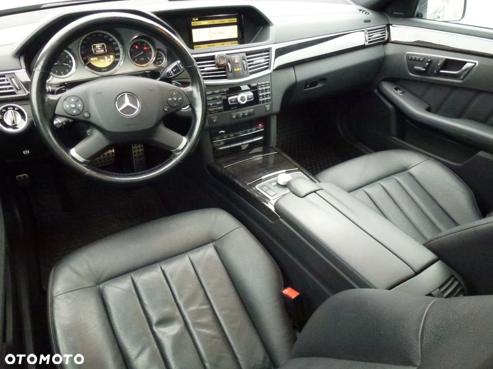 Mercedes-Benz Klasa E 350 4Matic BlueEFFICIENCY 7G-TRONIC - 7