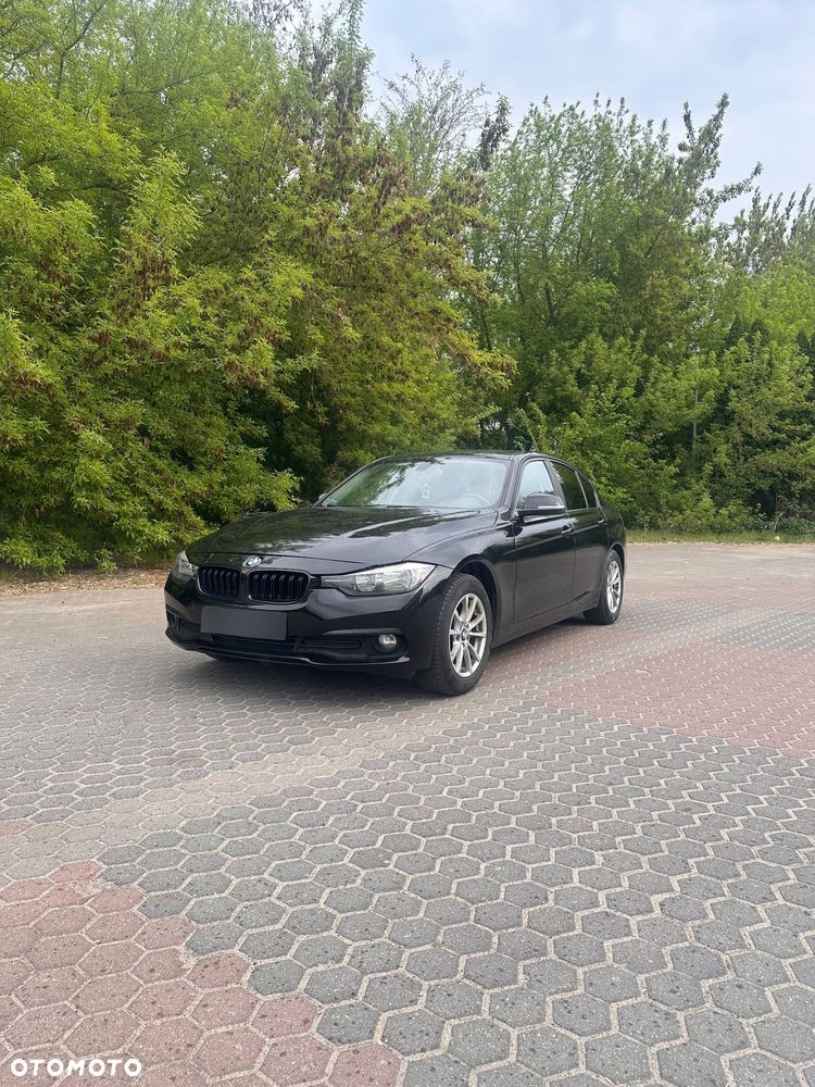 BMW Seria 3 316d - 10