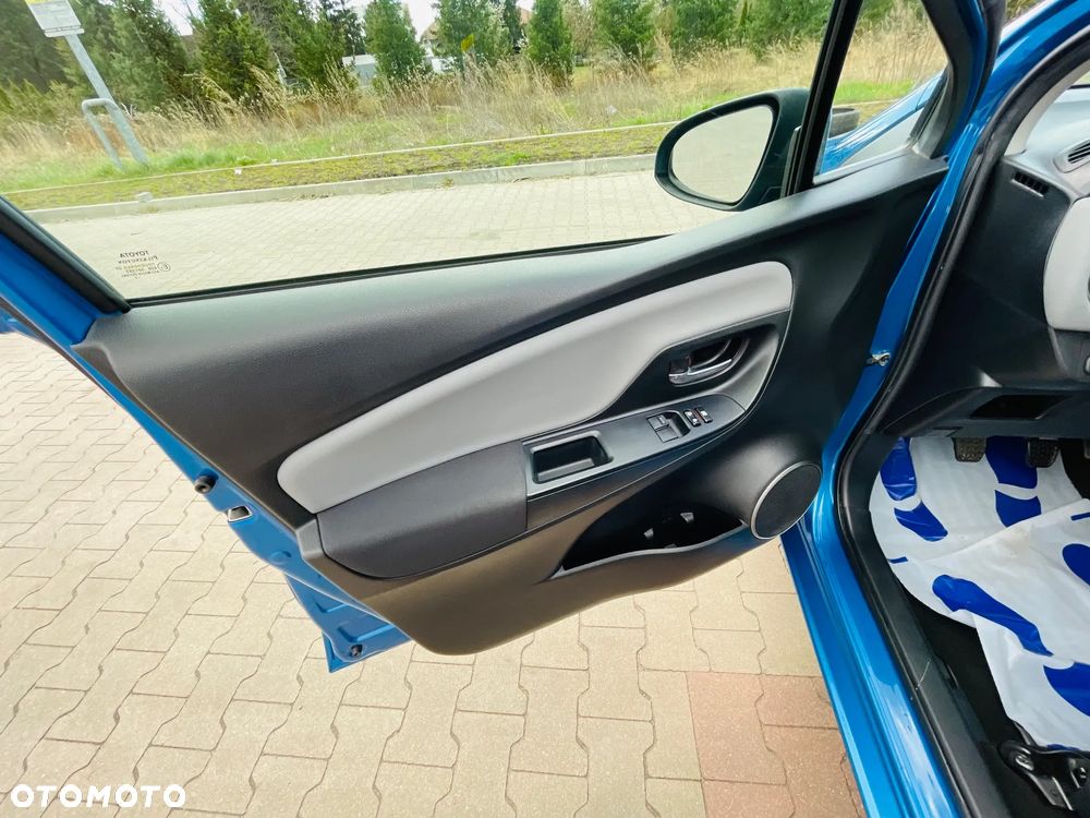 Toyota Yaris 1.33 VVT-i Executive - 17