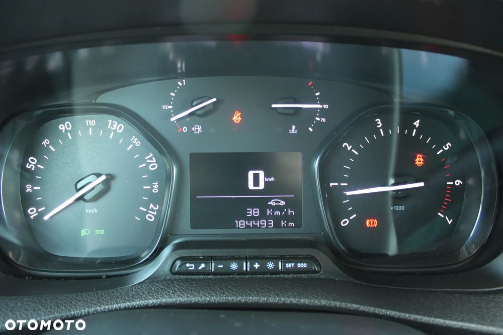Peugeot Expert - 18