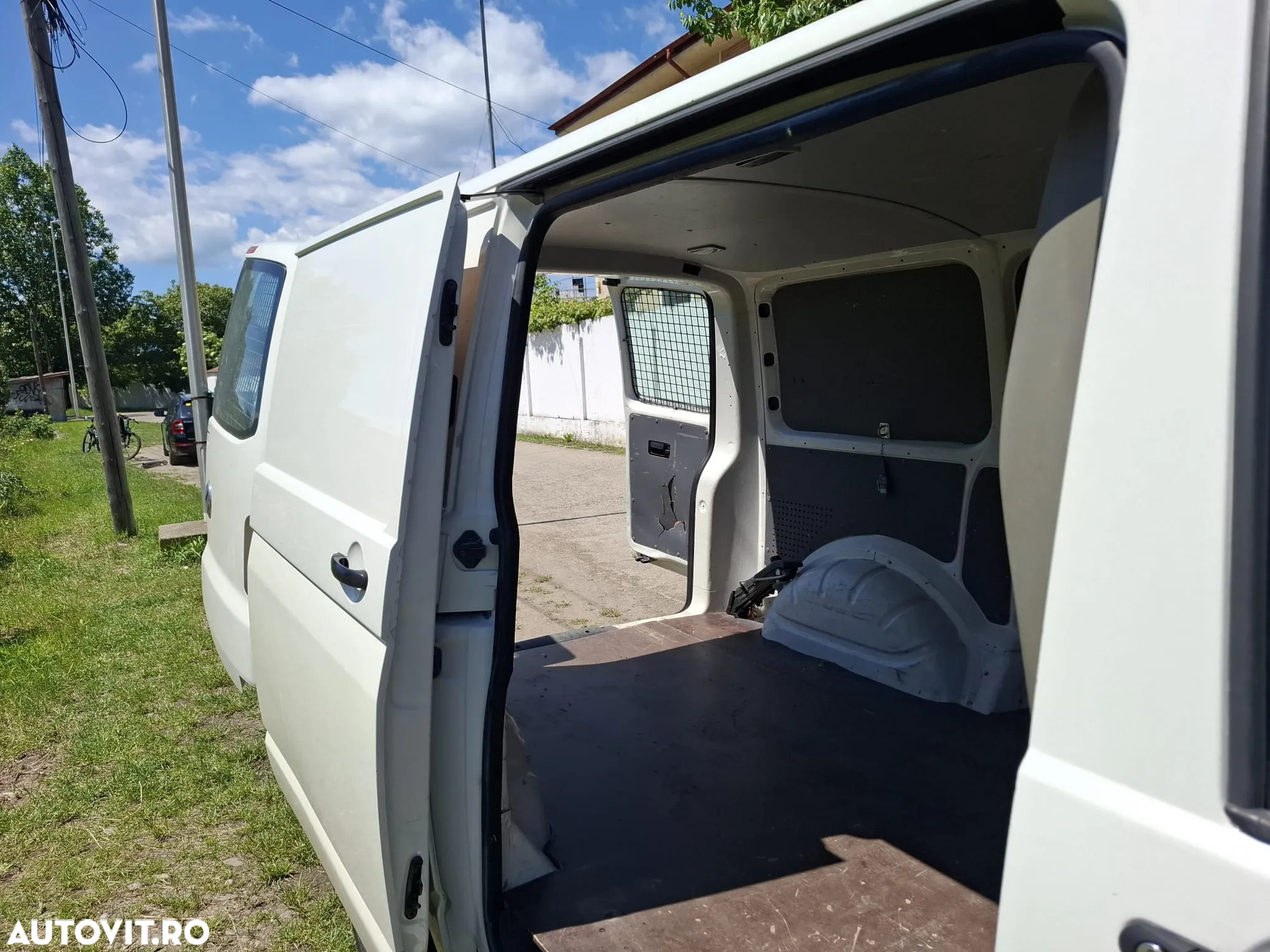 Volkswagen T5 - 15