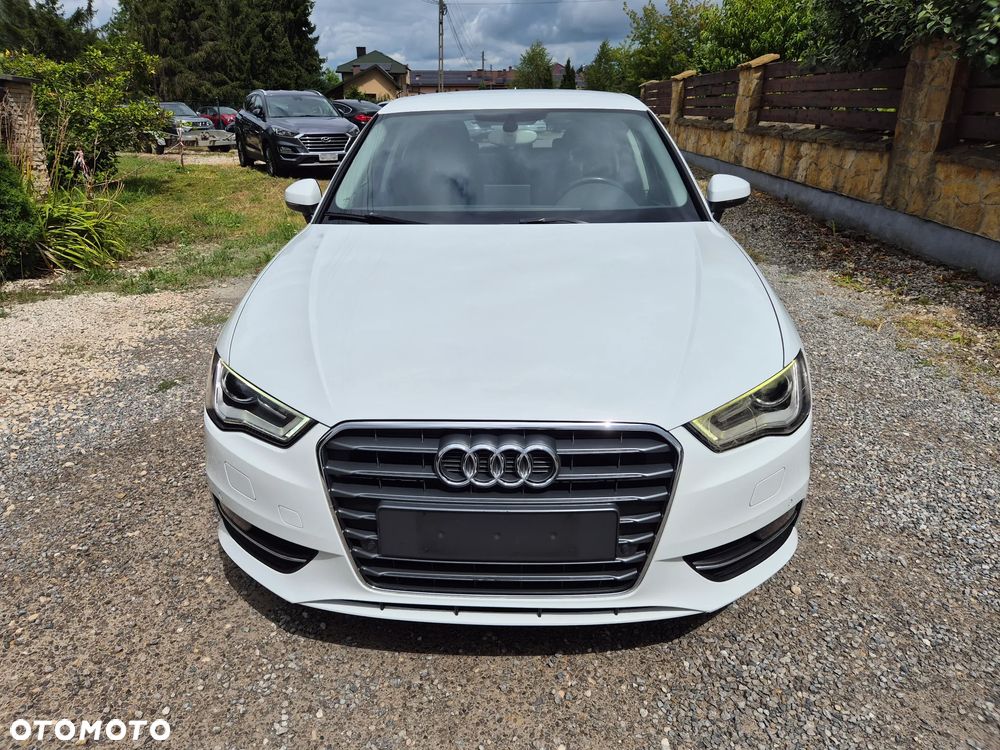 Audi A3 Sportback 2.0 TDI S tronic Attraction - 3