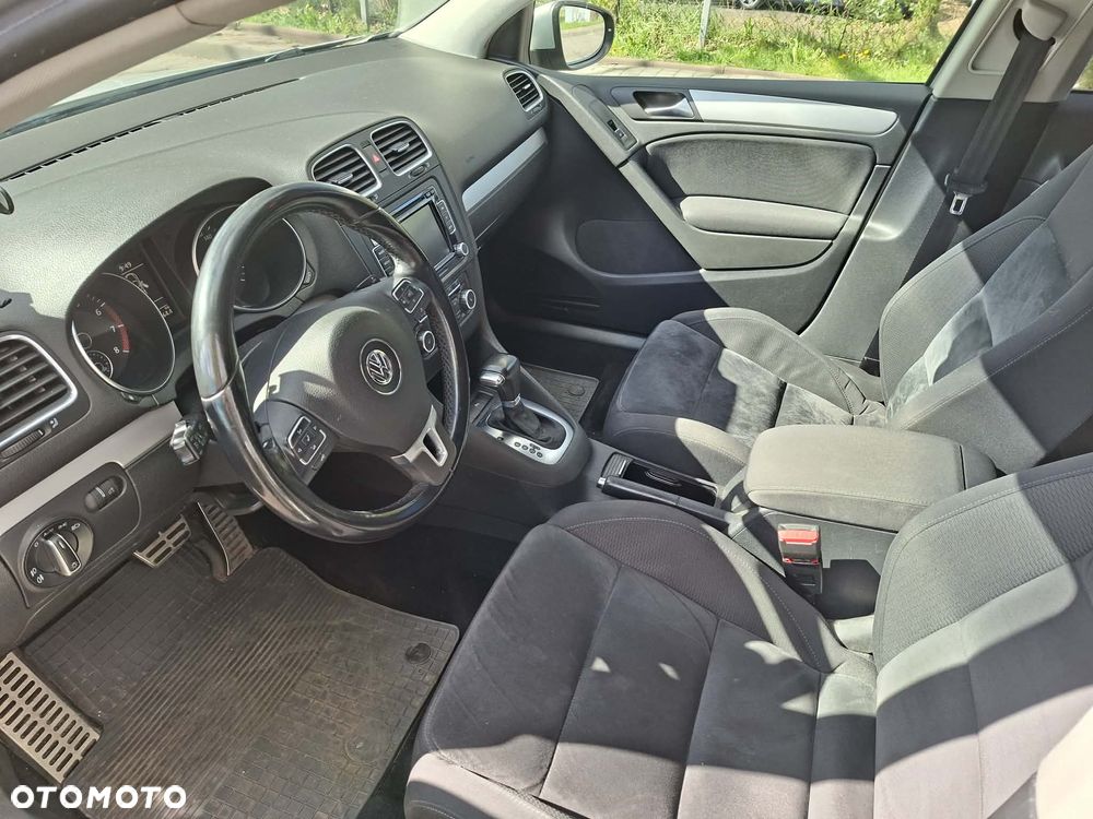 Volkswagen Golf - 10