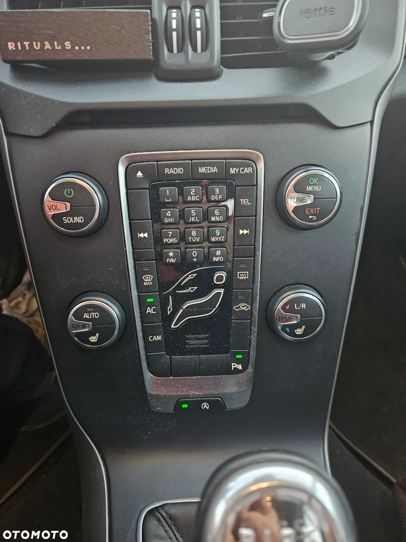 Volvo V40 D2 Kinetic - 19