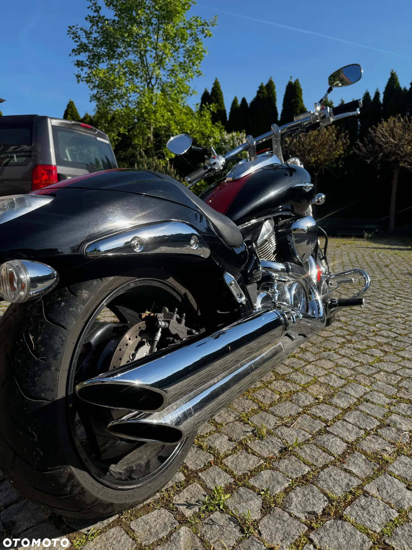 Suzuki Intruder - 2