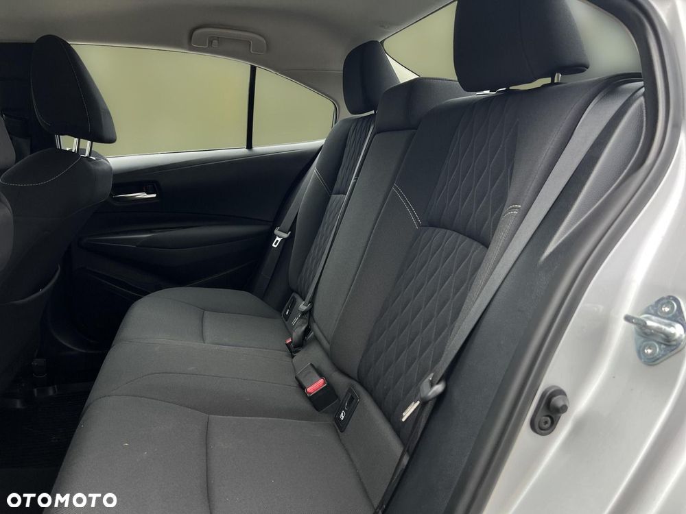 Toyota Corolla 1.8 Hybrid Comfort - 13