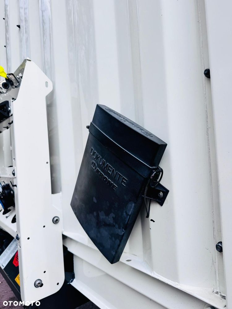 Krone Doppelstock , Amazon , oś podnoszona, IZOTERMA ,BOX - 17