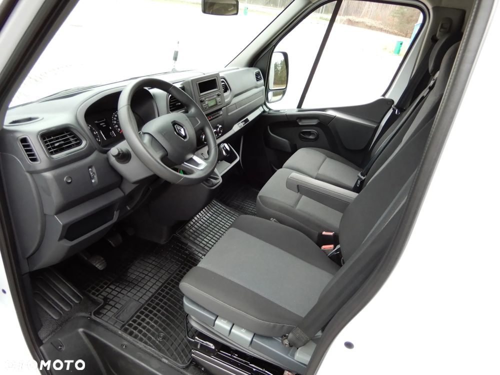 Iveco DAILY 163 KM Firana Obustronna Skrzynia 4327 mm 8 E.Palet WZMACNIANY 60 Tys Przebieg Serwis ASO Stan Jak NOWY POLECAM - 37