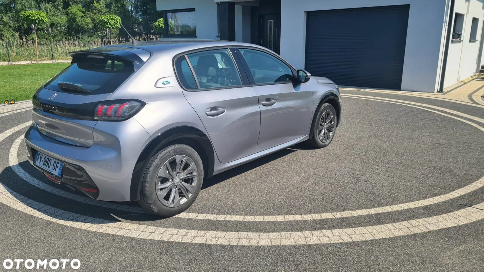 Peugeot 208 e-208 Allure - 3