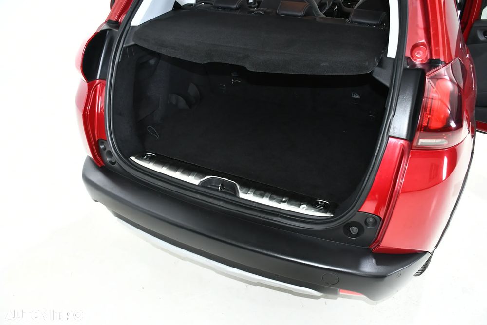 Peugeot 2008 1.2 L PureTech Turbo S&S Allure - 28
