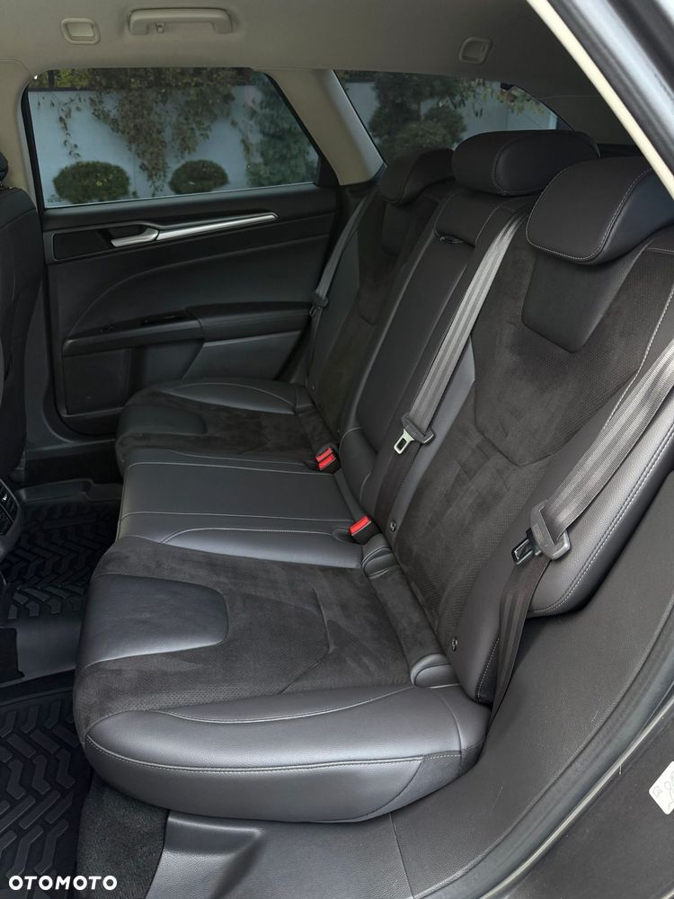 Ford Mondeo 2.0 TDCi Gold Edition PowerShift - 19