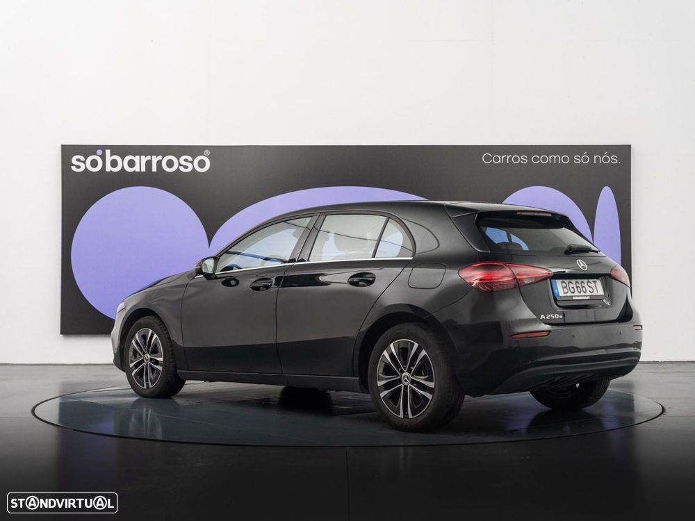 Mercedes-Benz A 250 e - 4