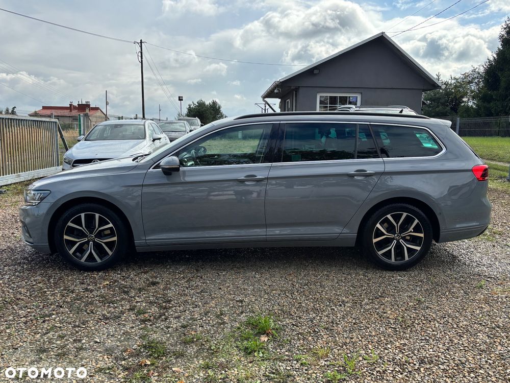 Volkswagen Passat - 4