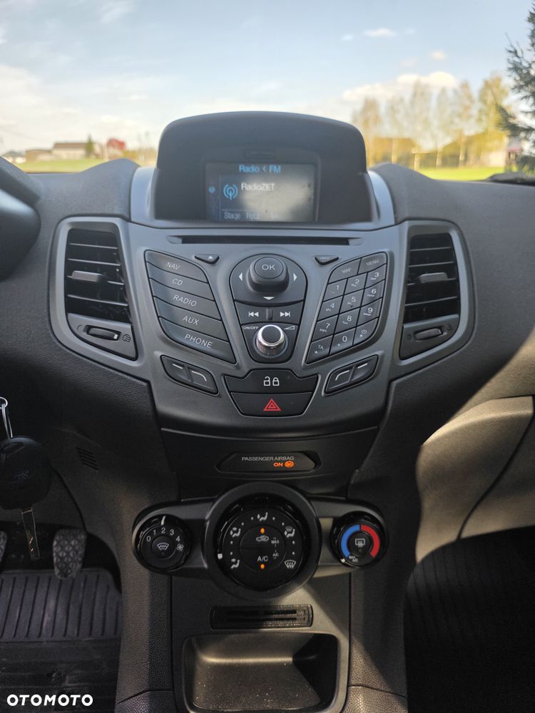 Ford Fiesta 1.5 TDCi Titanium - 9