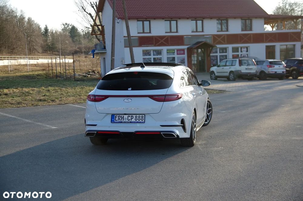 Kia ProCeed 1.6 CRDi DCT7 SCR GT LINE - 15