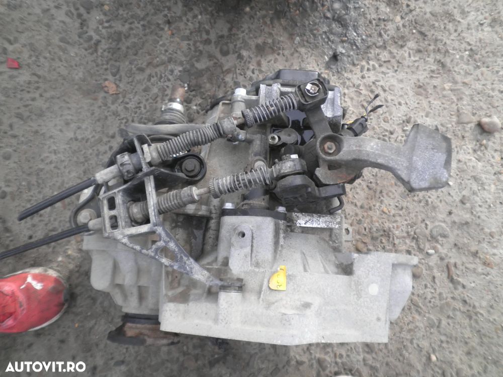 Cutie viteze Seat Ibiza , VW Polo 6R, 1.4 TDI CUS RTE ( cu defect ) - 2