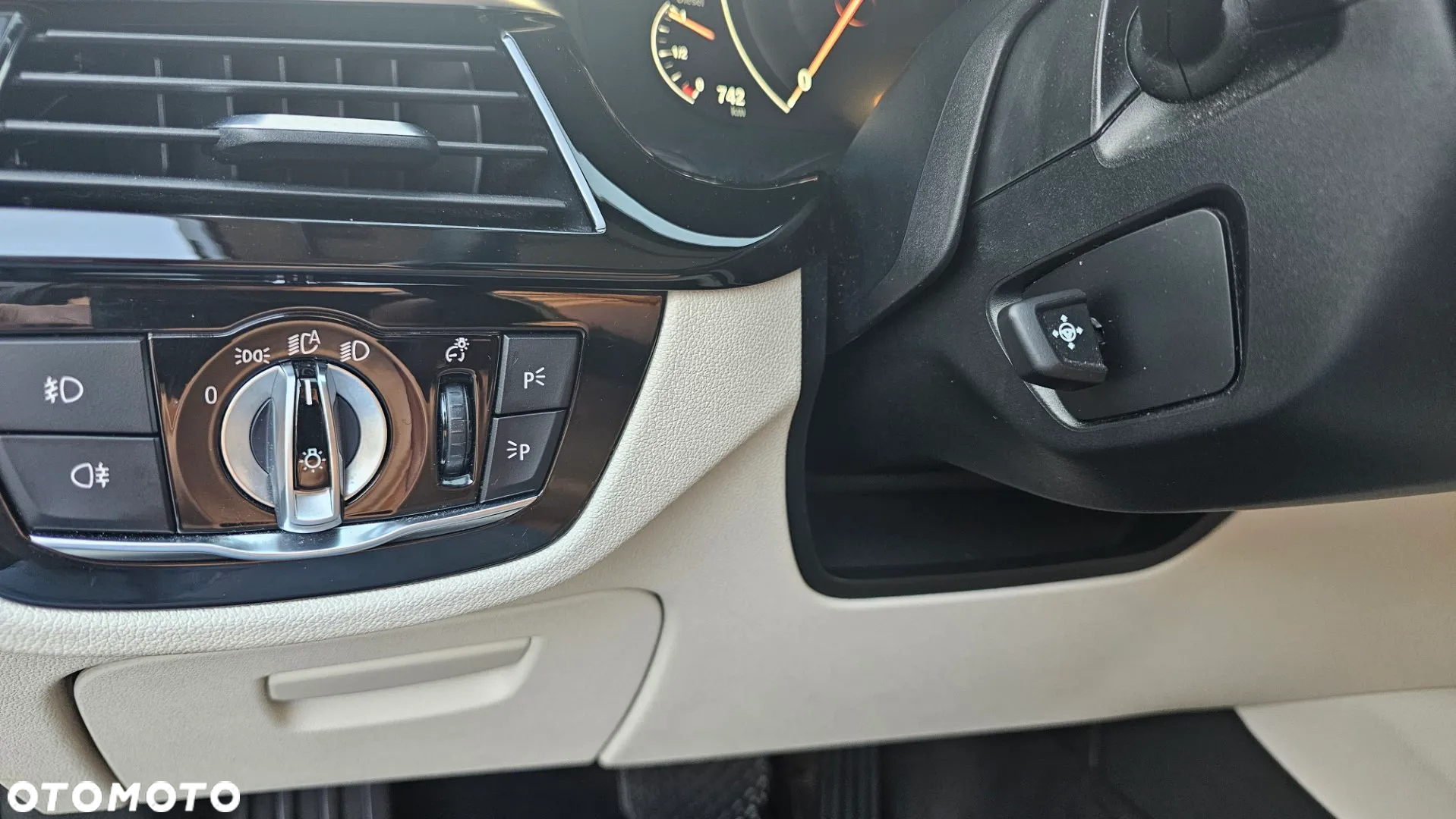 BMW Seria 5 530d xDrive Luxury Line - 34